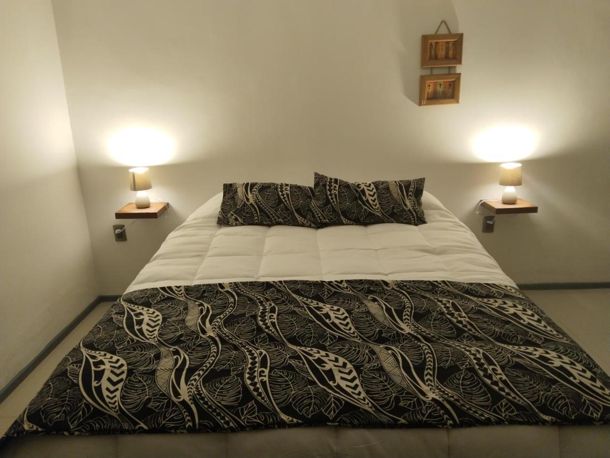 Hotel Hanau'Eepe Hanga Roa Ngoại thất bức ảnh